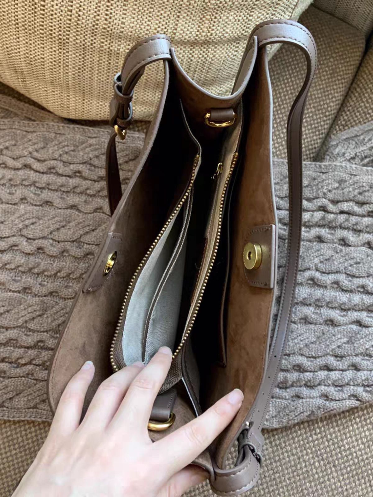 Arya Daily Vegan Leather Tote Bag