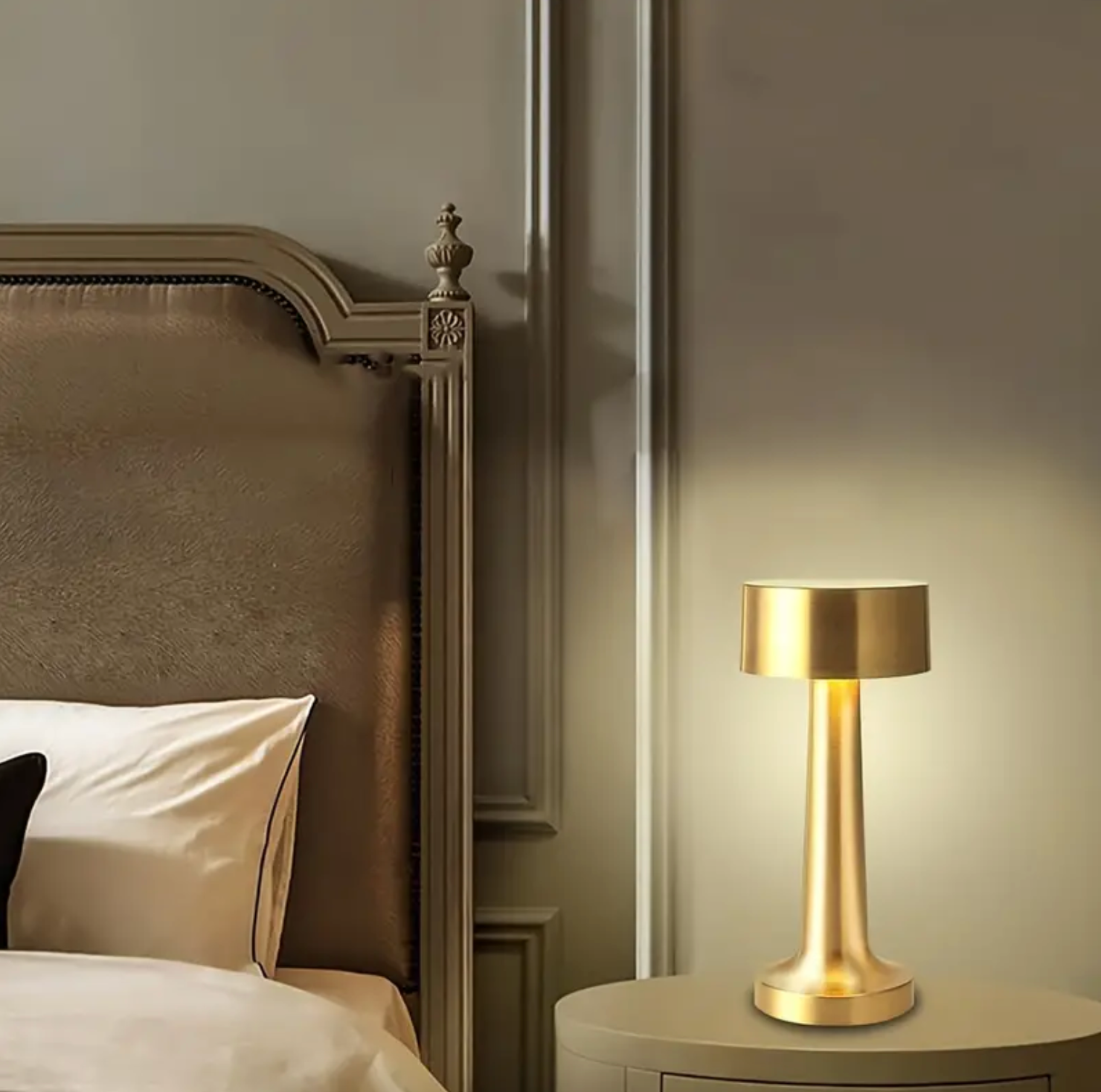 Cordless LED Table Lamp