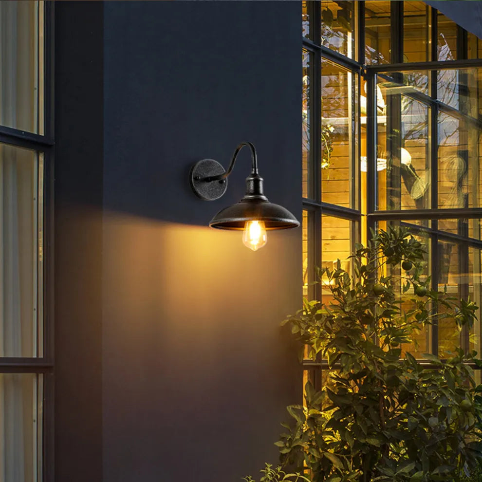 Gooseneck Barn Wall Light